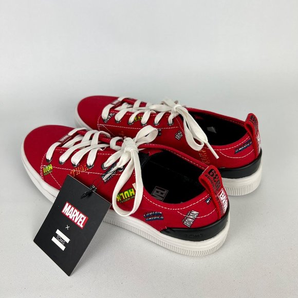 Toms X Marvel Travel Lite Womens Low AOP Marvel Logos Sneakers Red size 6 - Picture 8 of 16